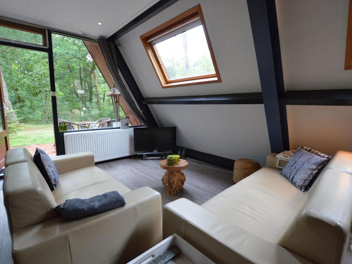 Tranquil Holiday Home In Limburg Amid A Forest Stramproy Ngoại thất bức ảnh